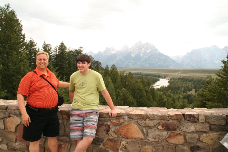 Trip (53).JPG - Ken and Kris at the Snake River in the Grand Teton National Park